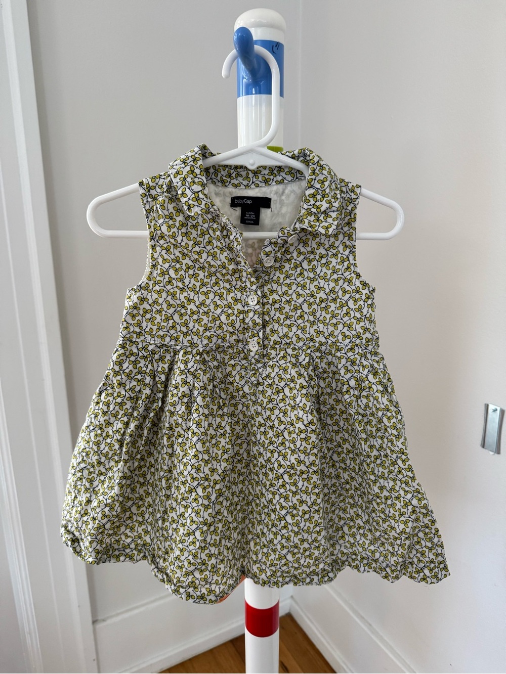 GAP Green and White Floral Sleeveless Button-Front Dress